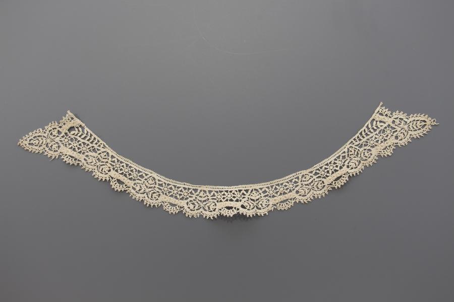 collar