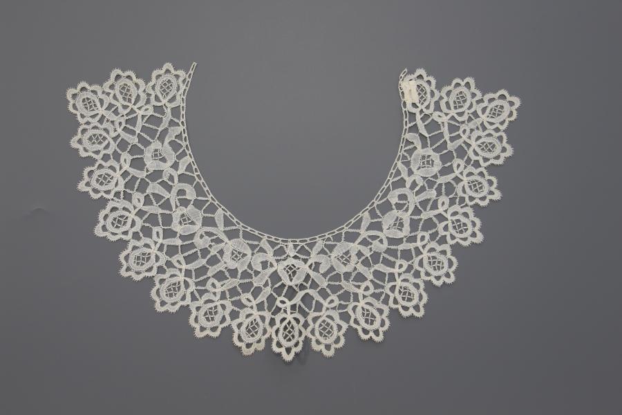 collar