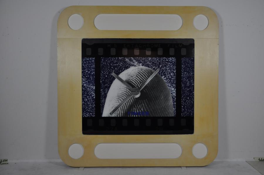 Transparency, The Five Senses - Finger (Dia, de vijf zintuigen - vinger)