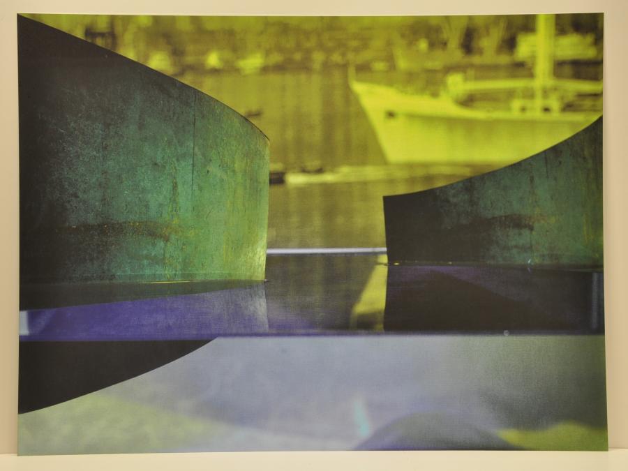 Youri (10), Lotte (11) en Sanne (10) over de 'Wassende bogen' uit 1980 van R. Serra