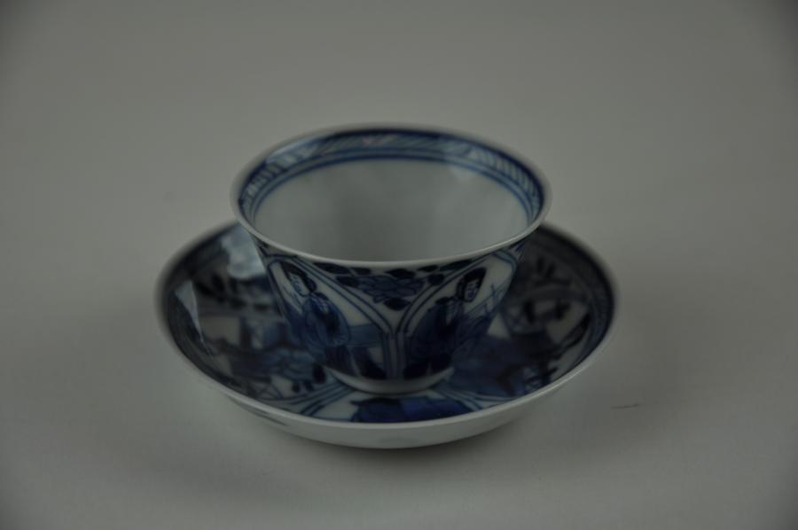 cup and saucer
