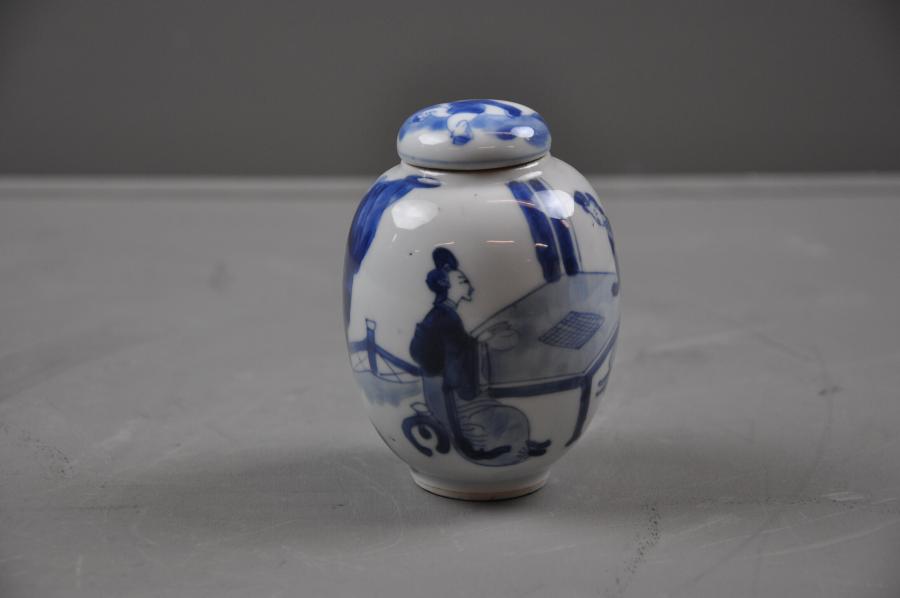 lidded vase