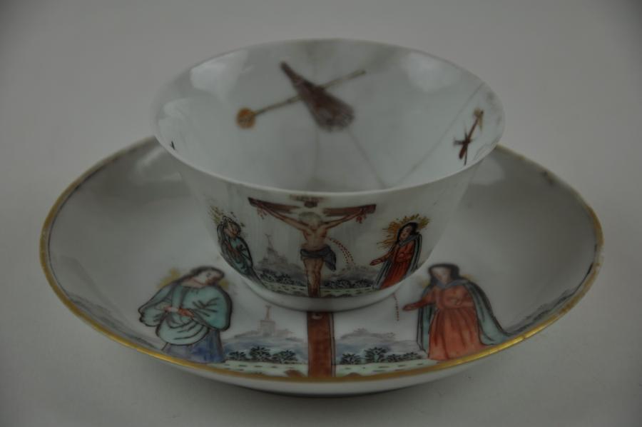 cup and saucer