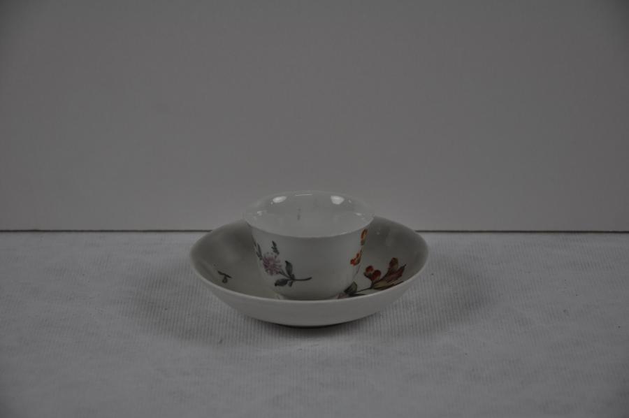 cup and saucer