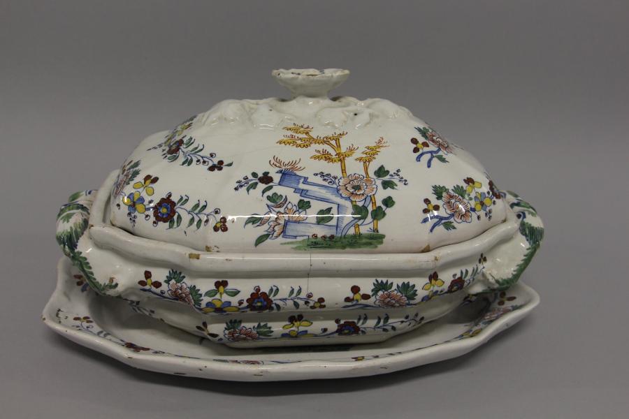 tureen