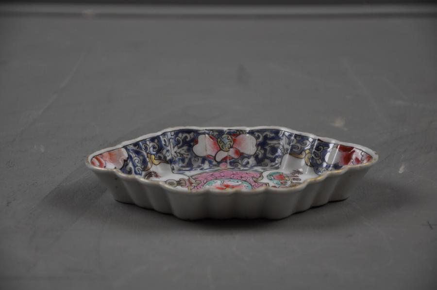 teapot stand