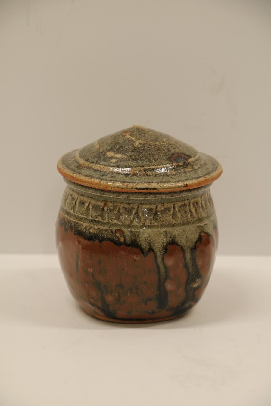 covered jar