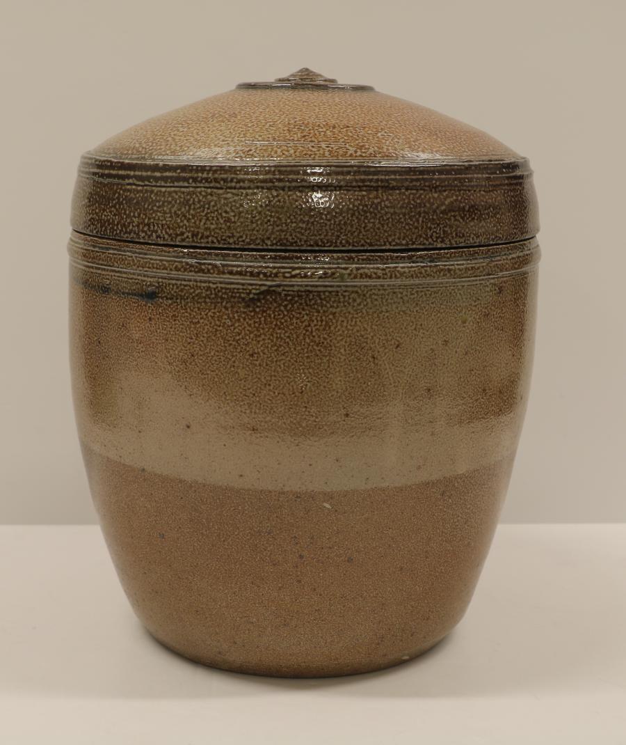 covered jar