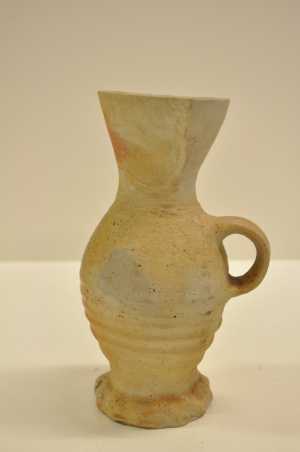 funnel-neck beaker