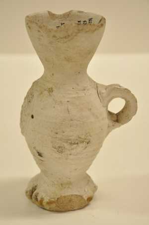 funnel-neck beaker