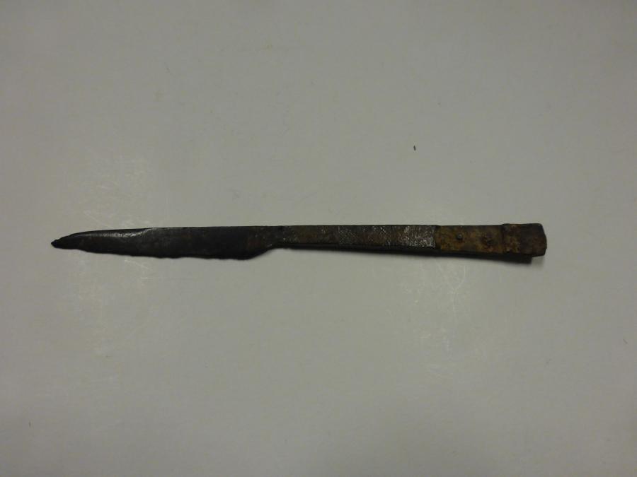knife