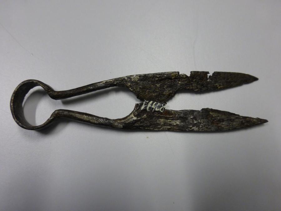 spring-type scissors