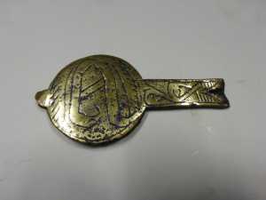cloak fastener