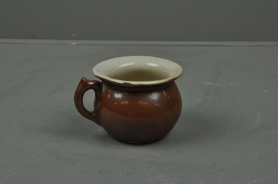 chamber pot