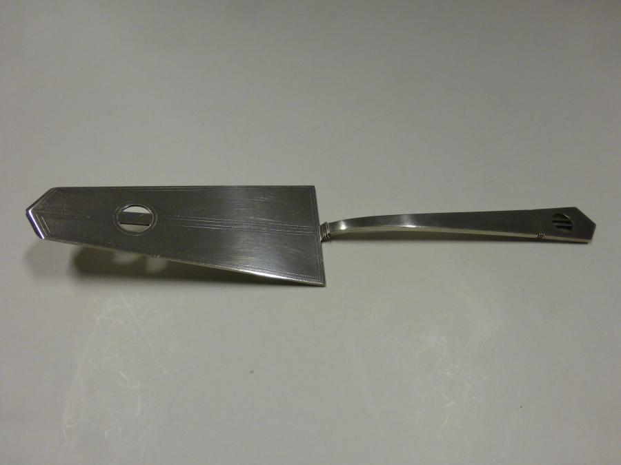 cake server