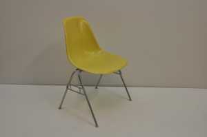eames-stacking-chair-model-dss