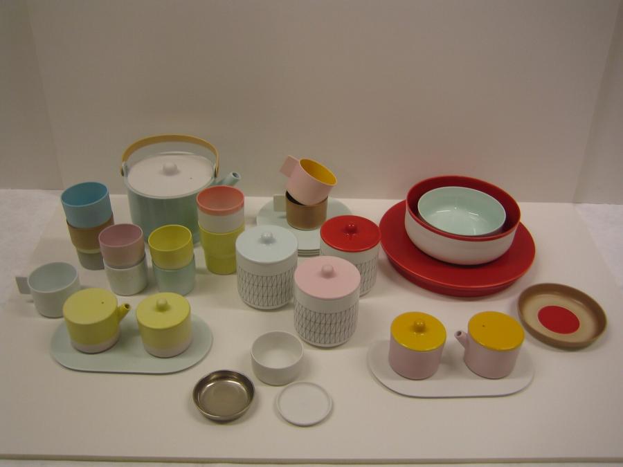 Colour porcelain