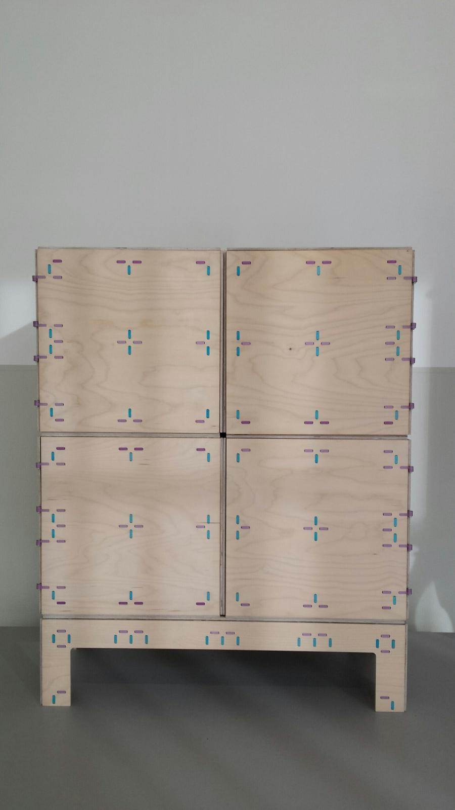 Wrong Colour Furniture System (Meubelsysteem in verkeerde kleur)