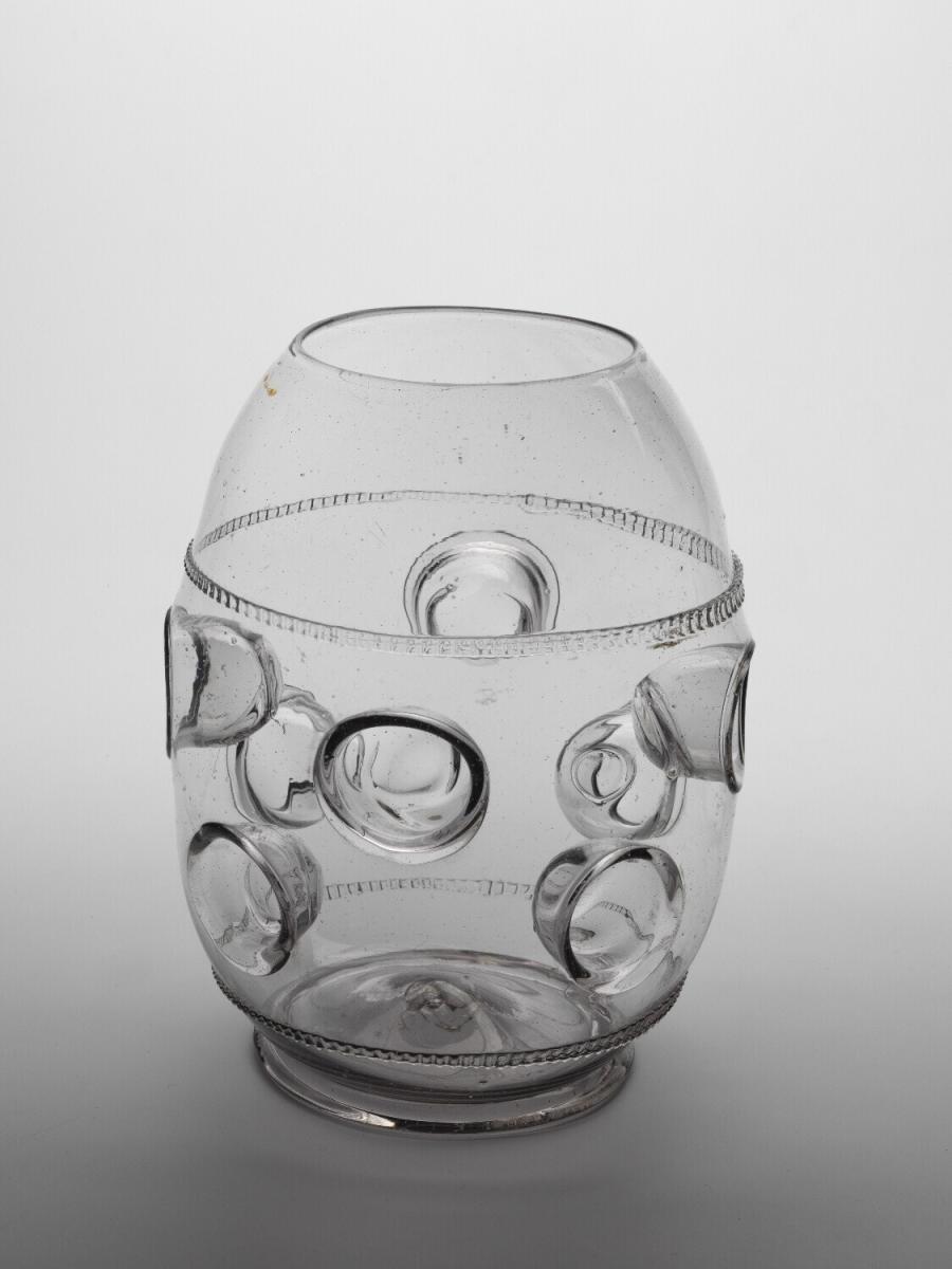 thumb glass