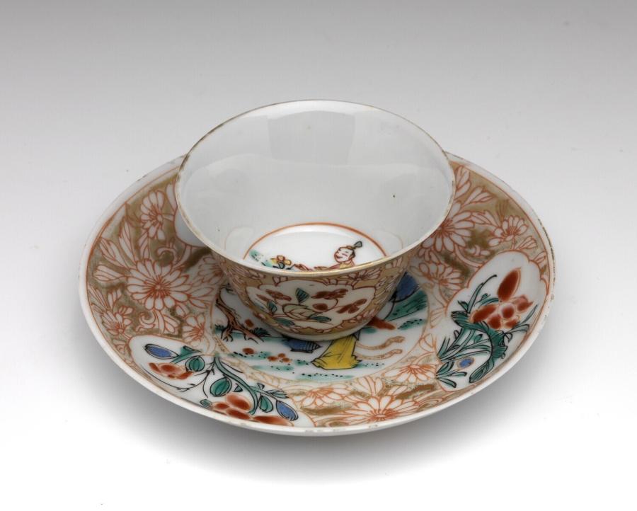 cup and saucer
