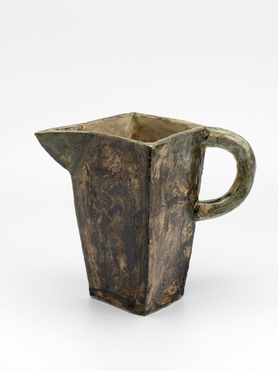 Square shadowed jug