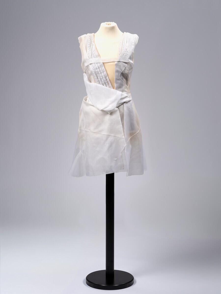 One Hundred and Eleven, mechanische jurk nr. 5