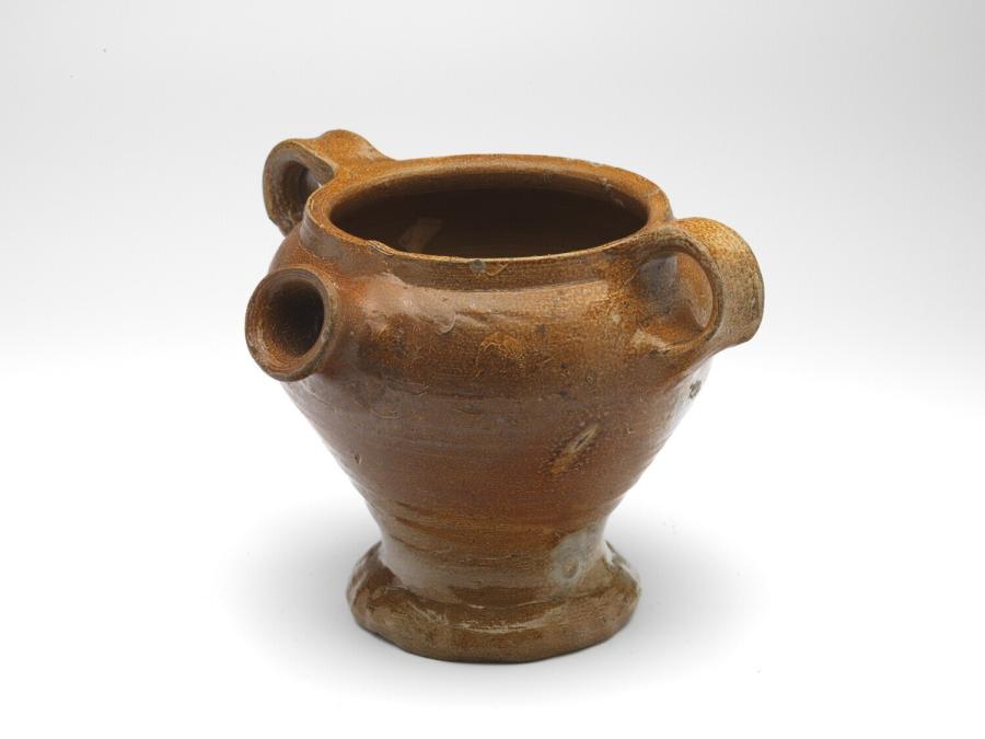 spouted jar