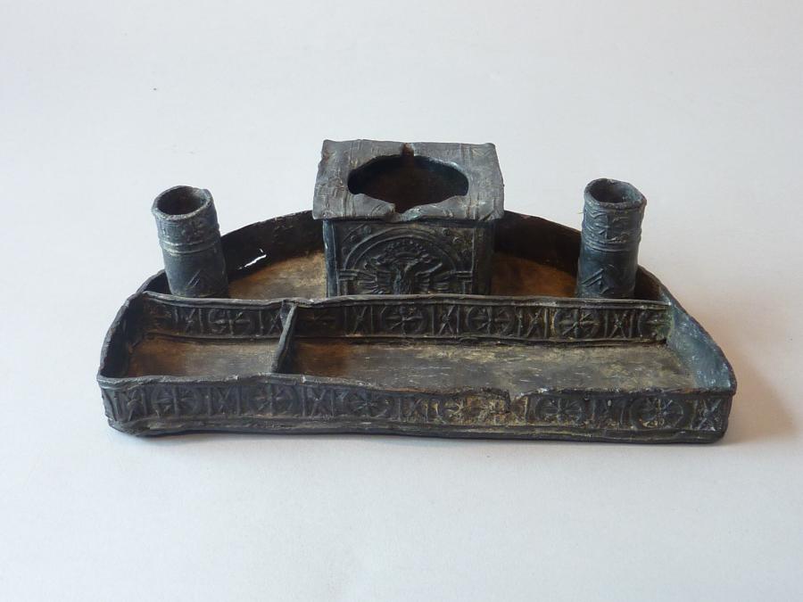 inkstand