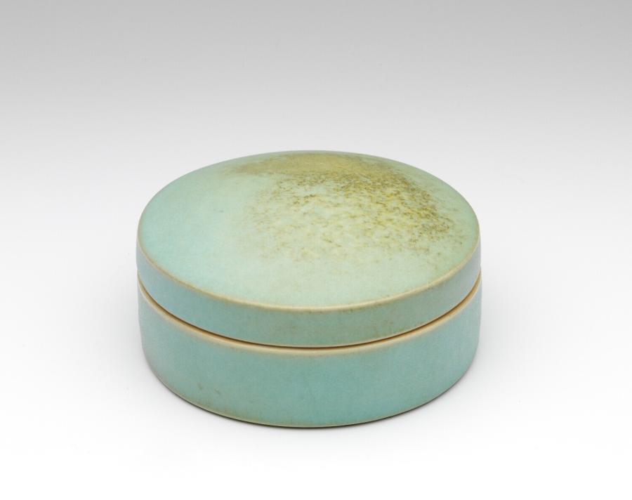 lidded box