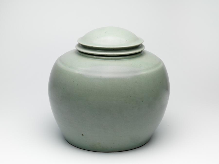 covered jar