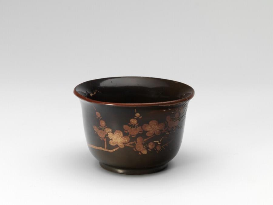 Sake cup