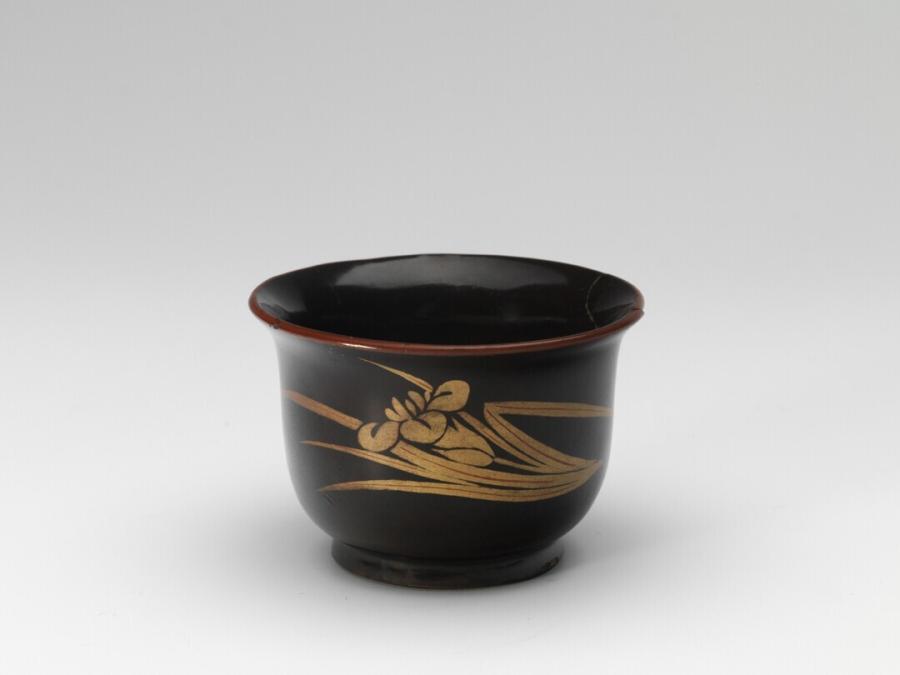 Sake cup