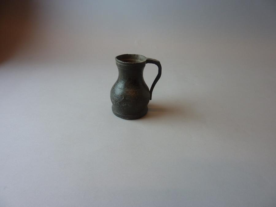 measuring jug