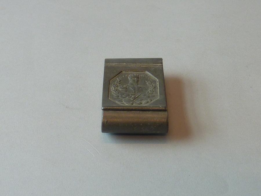 snuff box