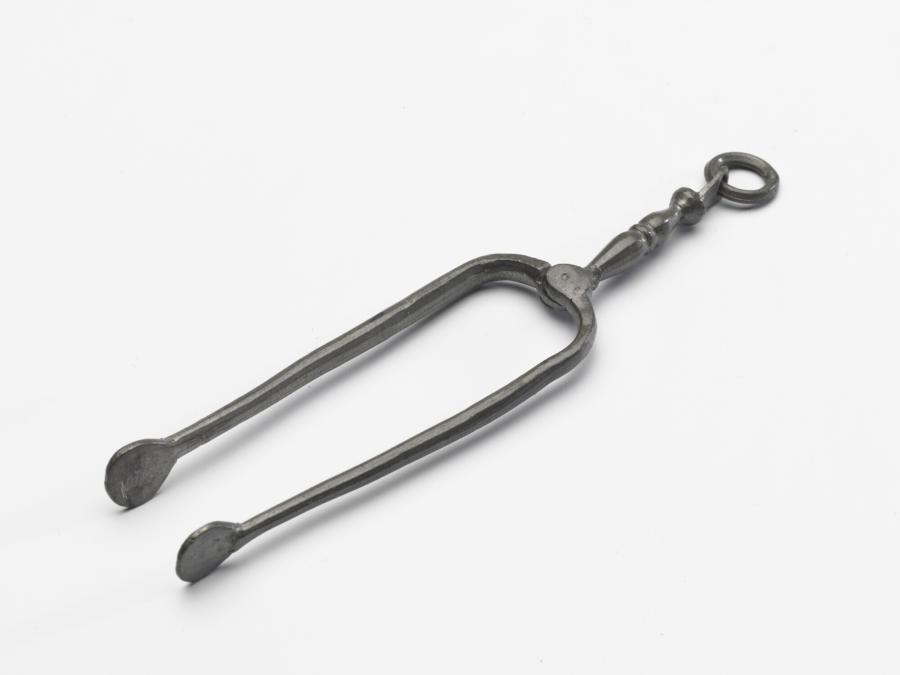 fire tongs