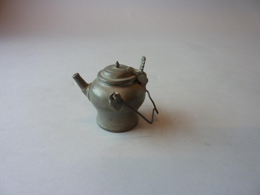 spouted jar
