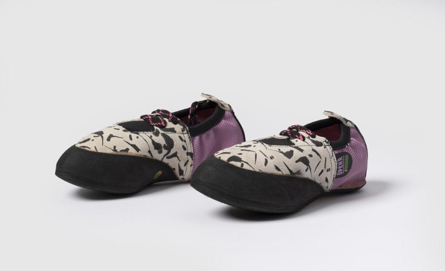 Rock mountain climbing shoes 'Opera'