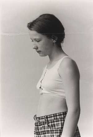 monique-12-naar-meisje-met-haar-in-het-water-van-co-westerik