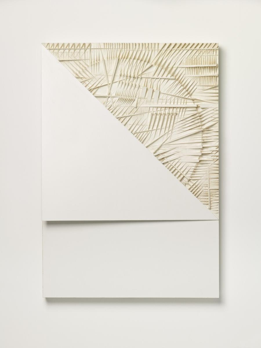 Immagine con risvolto  (Sculptuur met omslag)