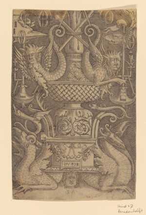 ornamentpaneel-met-draken-maskers-en-oorlogsinstrumenten