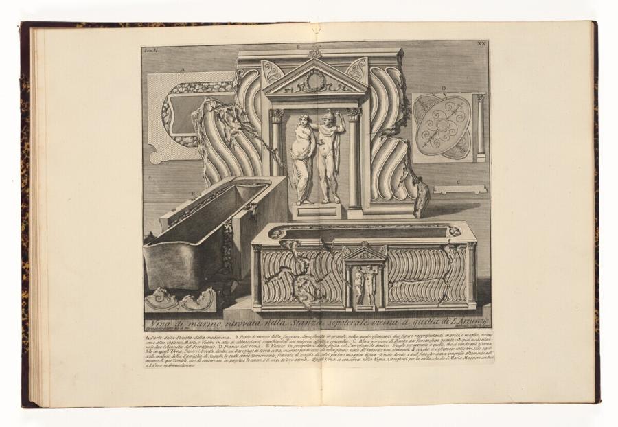 Urna di marmo, ritrovata nella Stanza sepolcrale vicina a quella di L. Arrunzio