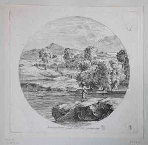 jonge-vrouw-draag-een-pakje-op-haar-hoofd