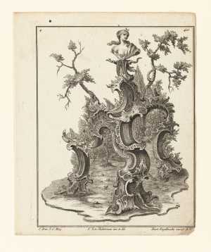 rocaille-construction-with-bust-of-luna