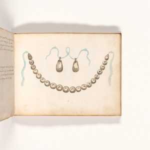 tekening-op-blad-13r-in-tekeningenboek-met-sieradenontwerpen