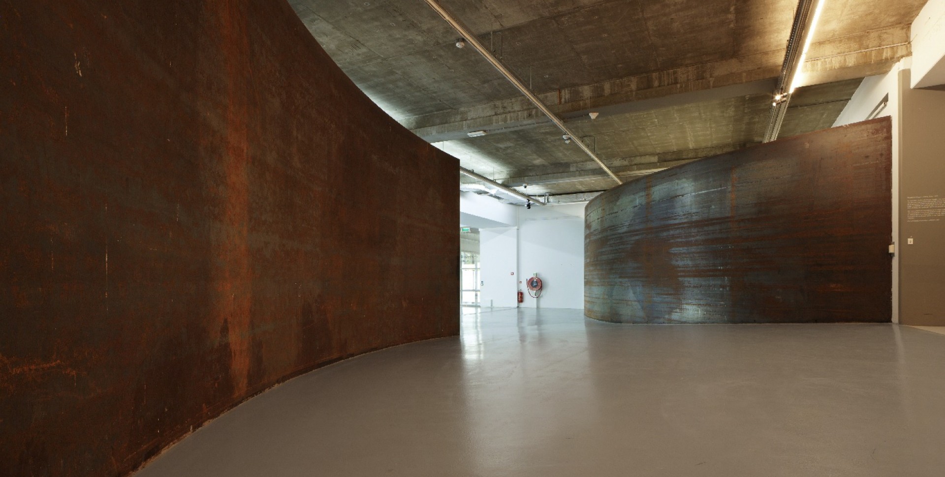 Waxing Arcs - Richard Serra