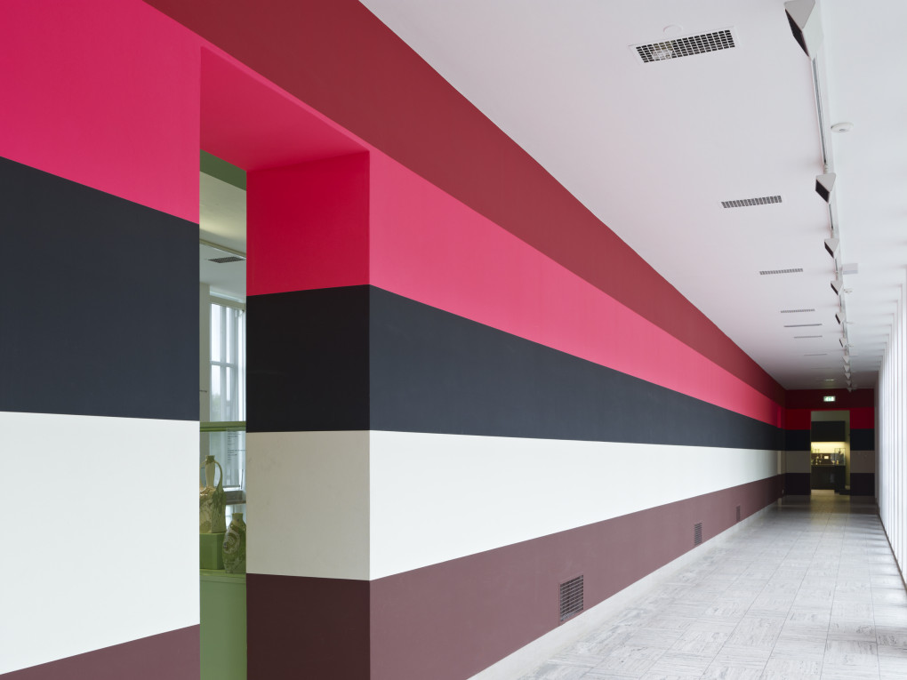 Jan van der Ploeg, Wallpainting no.155 ‘Staff’, 2006, Collectie Museum Boijmans Van Beuningen. Aankoop 2007