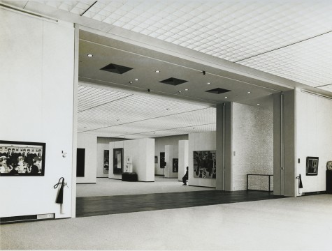 Inrichting van de bovenzaal van de door A. Bodon ontworpen nieuwe vleugel, 1972