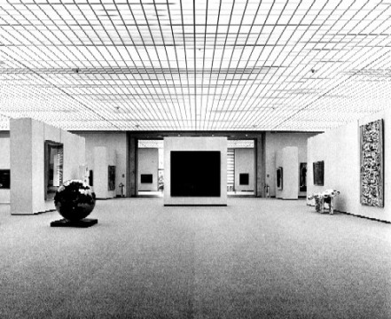 Inrichting van de bovenzaal van de door A. Bodon ontworpen nieuwe vleugel, 1972