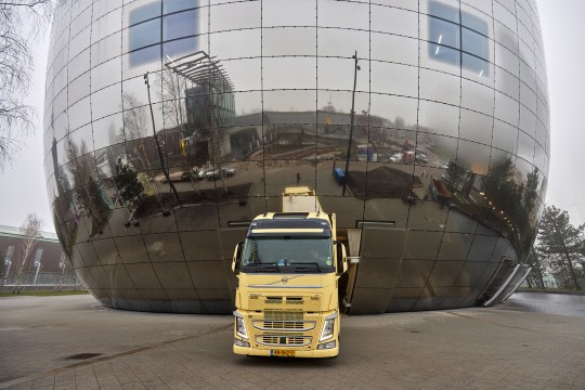 On transport to Leeuwarden. Photo: Aad Hoogendoorn